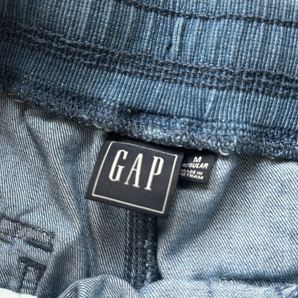 Gap soft denim shorts - Picture 3 of 3